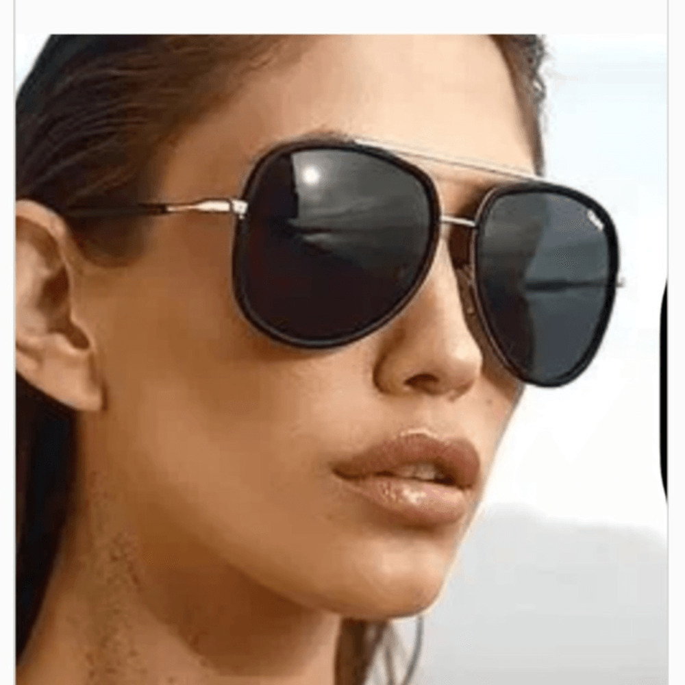 NEW! Quay all in polarized Aviator-Style Black Women's Sunglasses